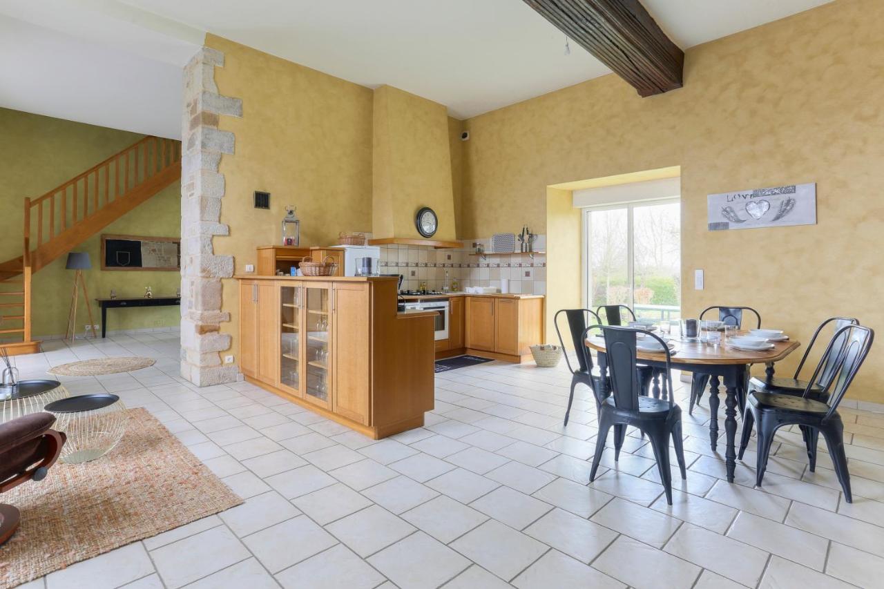 Tour Des Alleux - Maison De Maitre Pour 6 Taden Zewnętrze zdjęcie